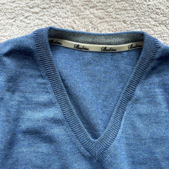 Stenströms blue/gray vee neck pullover sweater. - Picture 4 of 6
